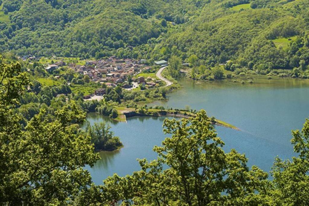 El Apartamentin - En El Corazon Del Parque Natural De Redes Ríoseco Eksteriør billede